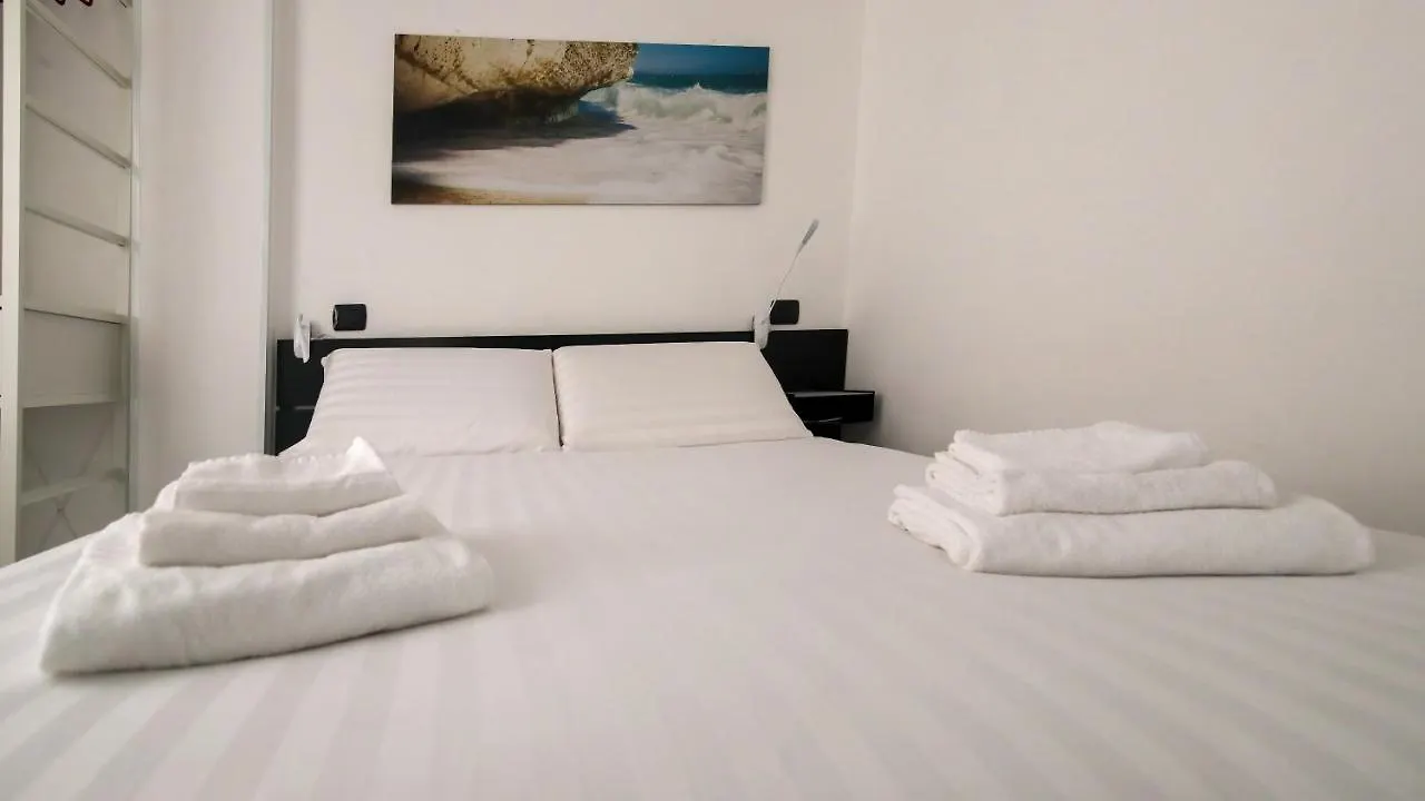 Italianway - Easy Cagliari Otel İtalya