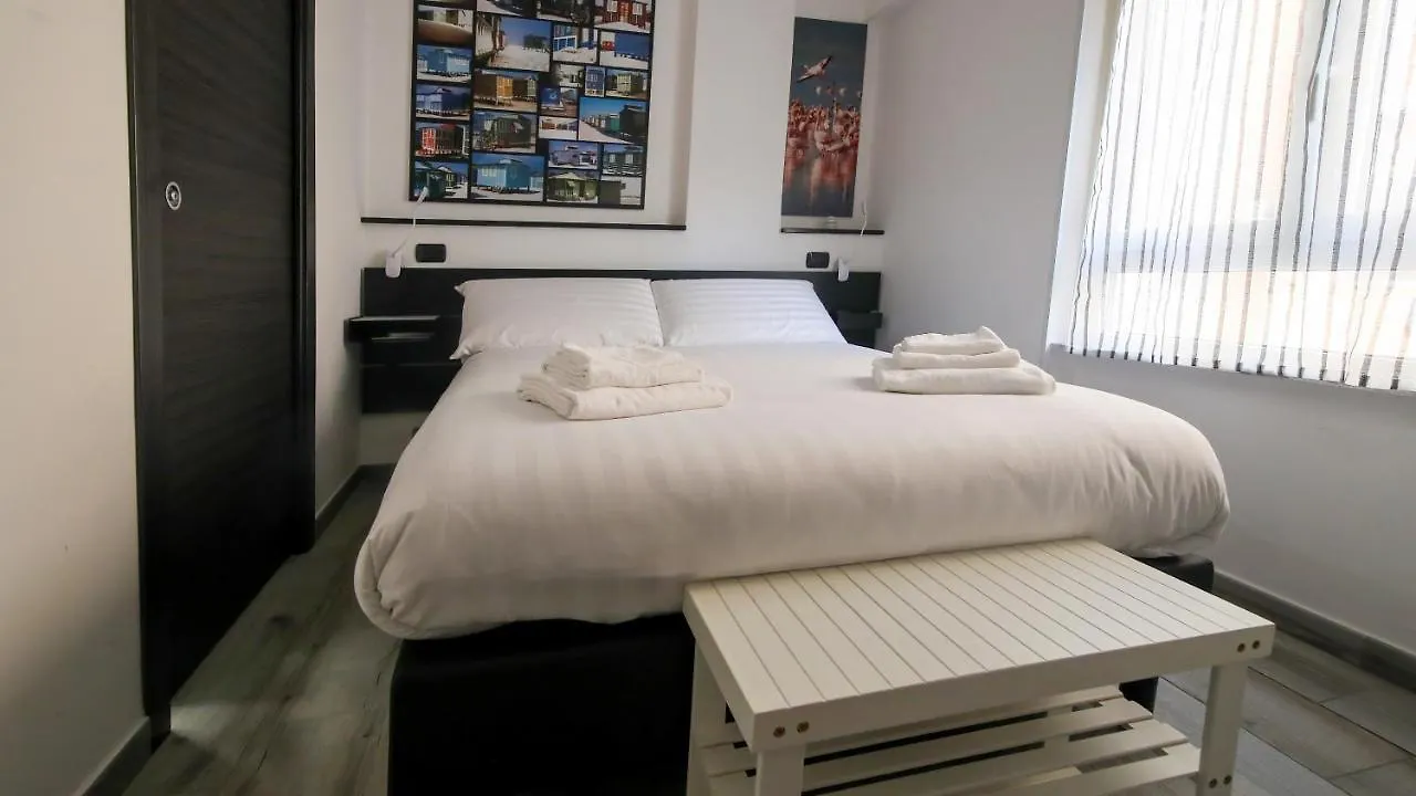 Italianway - Easy Cagliari Otel